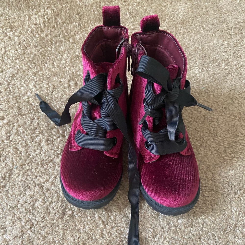 Cat and Jack maroon suede toddler boots